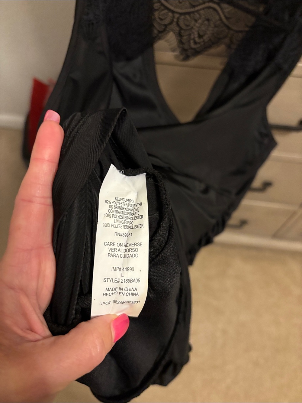 XOXO Black Lace-Back Ruched V-Neck Tank - Picture 5 of 5